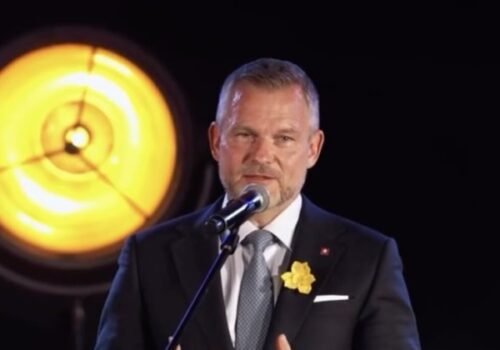 Deň narcisov zaznamenal veľký úspech, Pellegrini vyzdvihol ochotu Slovákov pomáhať – VIDEO