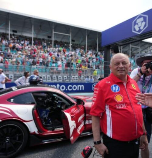 Vasseura z Ferrari v sobotu hospitalizovali, v nedeľu však nechýbal v boxoch počas Veľkej ceny Monaka