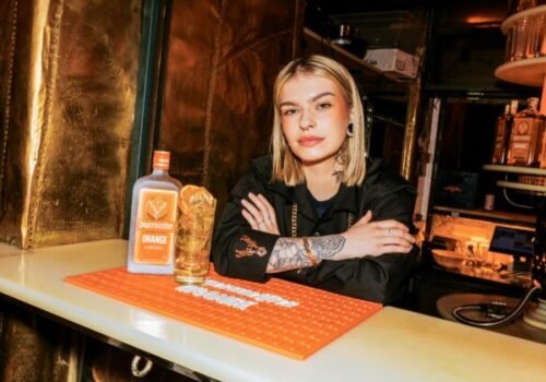 Každý bar potrebuje svoju Zlatokopku: Jägermeister Orange v jednoduchom mixe s tonikom