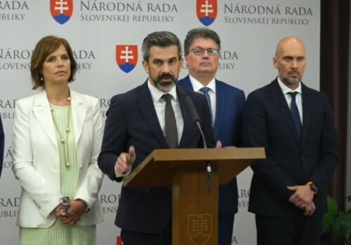 Opozícia podáva návrh na odvolanie Migaľa, hovorí o najpredraženejšom obchode v histórii slovenského IT – VIDEO