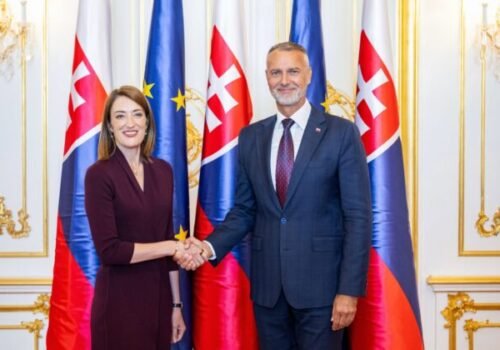Raši prijal predsedníčku EP Metsolovú, rokovali o budúcom rozpočte Únie, eurofondoch aj konkurencieschopnosti – FOTO