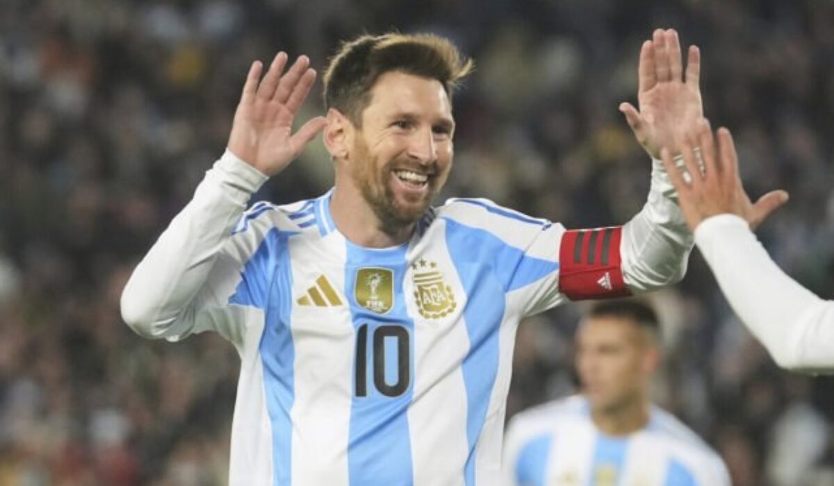 Indonézsky superfanúšik Messiho víta začiatok majstrovstiev sveta v Severnej Amerike