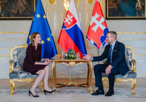 Pellegrini prijal Metsolovú, rokovali o situácii na Ukrajine aj o budúcnosti rozširovania Európskej únie – FOTO