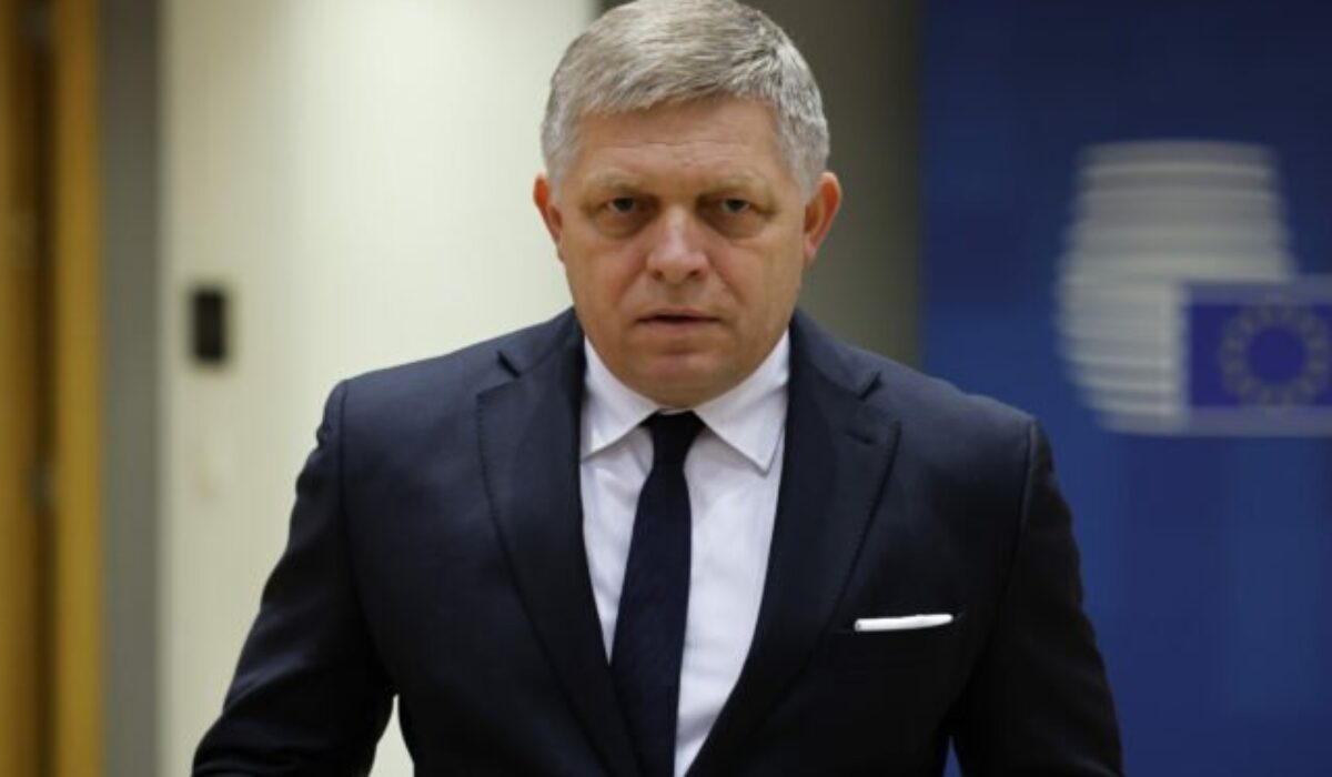 42130_premier-robert-fico-scaled-1-640x420.jpg EÚ uplatňuje politiku dvojitého metra, Fico vyčítal Metsolovej neférové rezolúcie voči Slovensku – VIDEO