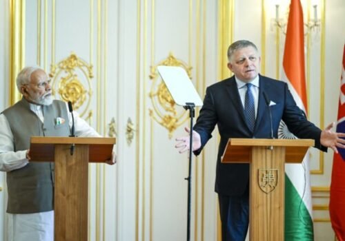 Fico sa stretol s indickým premiérom Nárendrom Módím, diskutovali o novom smere spolupráce – VIDEO, FOTO
