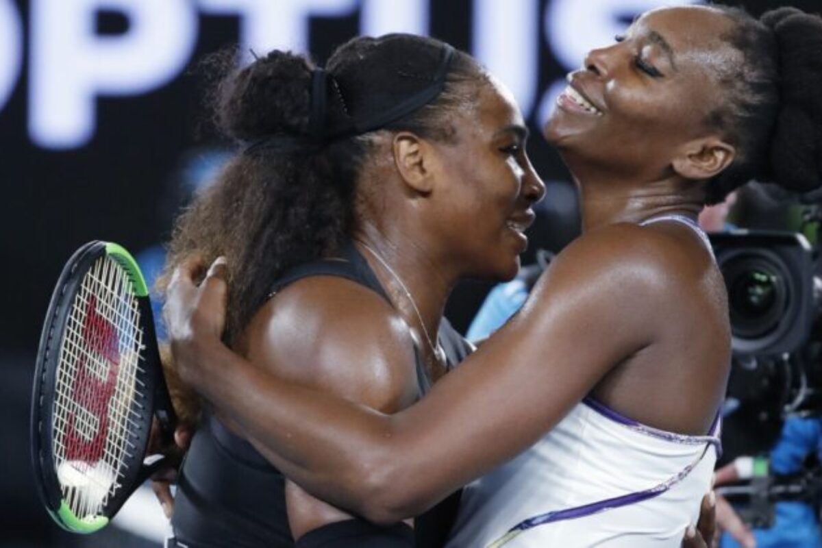 Wimbledon opäť privíta sestry Williamsové. Serena a Venus si spolu zahrajú štvorhru