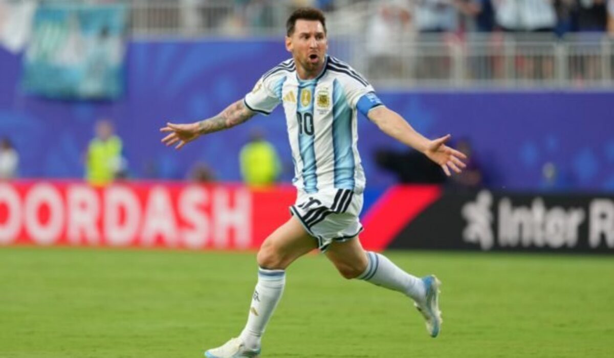 42501_algeria_argentina_wcup_soccer_69127-640x420.jpg Messimu chýba už len jeden gól, aby bol sám na čele hodnotenia najlepších strelcov svetových šampionátov