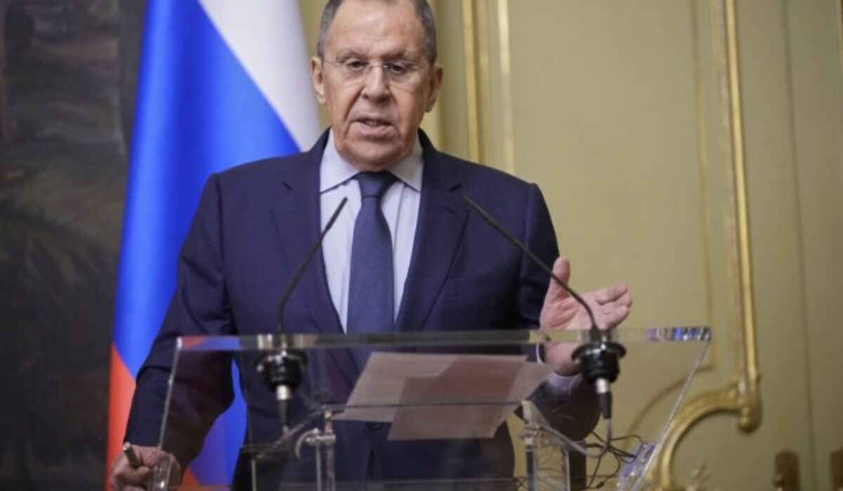 Lavrov: Ruské ciele na Ukrajine sa dajú dosiahnuť diplomatickou cestou
