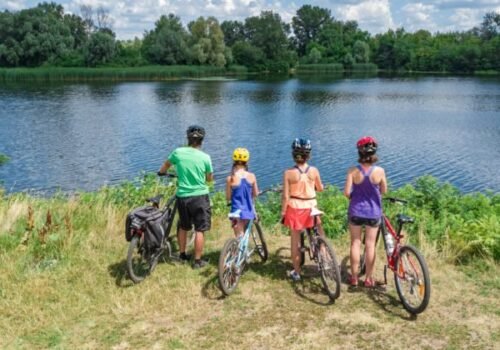 Rodinné leto na dvoch kolesách: Ako vybrať bicykel pre každého člena rodiny