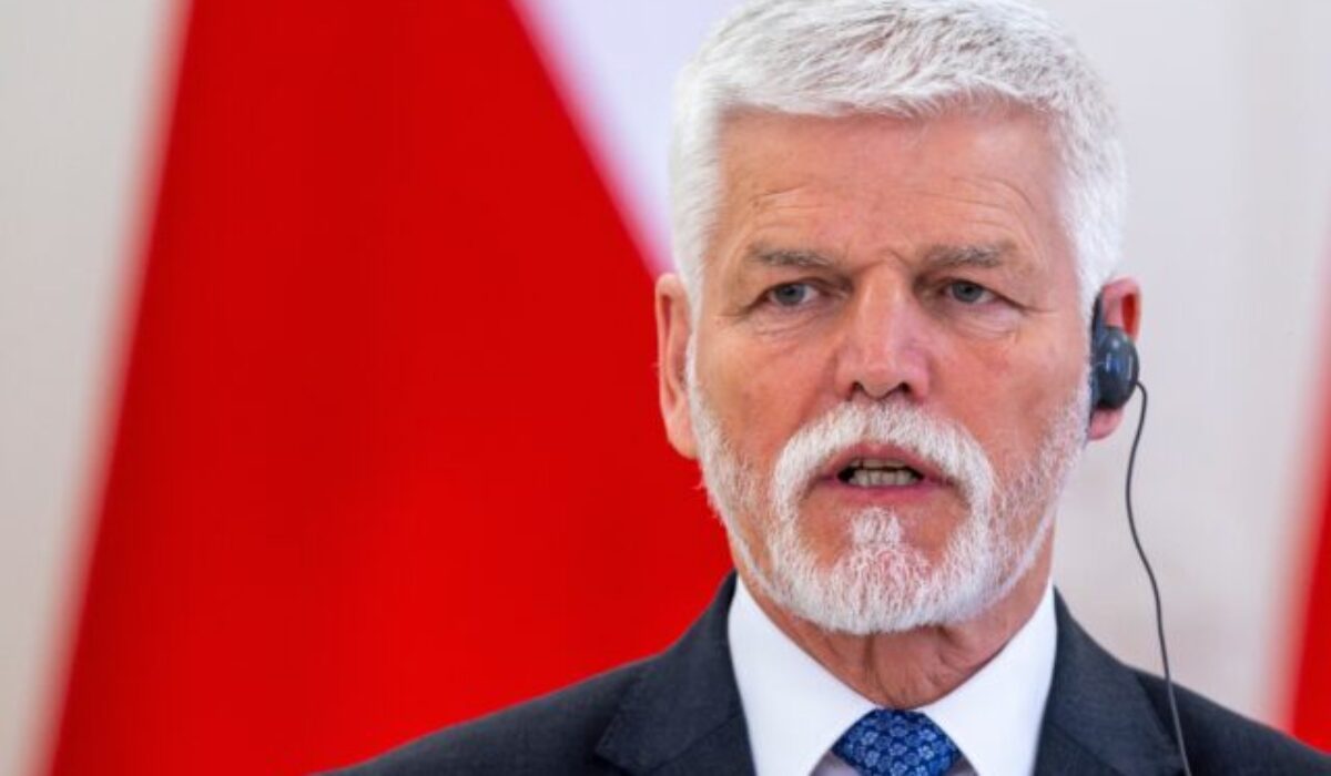 Český prezident Pavel podal na Ústavný súd kompetenčnú žalobu, ide o jeho účasť na samite NATO