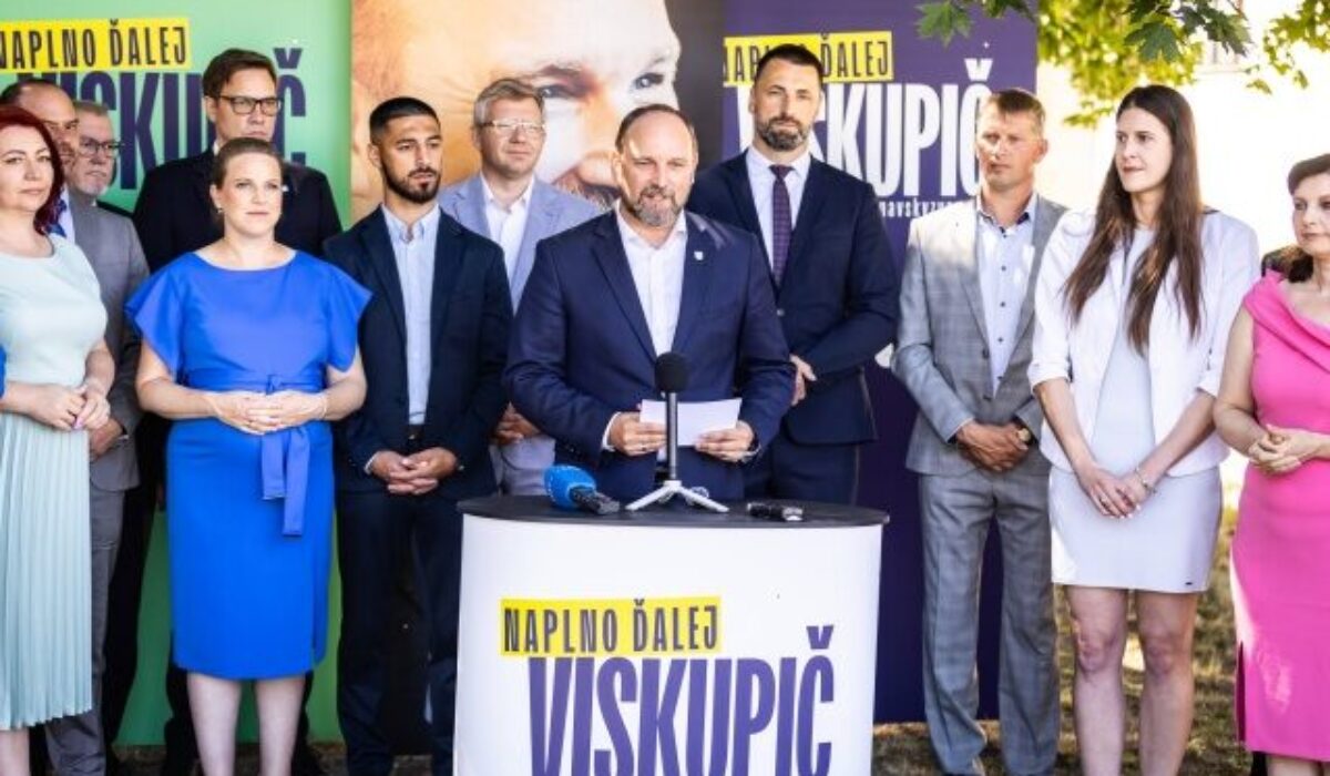Kandidát na trnavského župana Viskupič predstavil tím kandidátov na poslancov, sú v ňom aj známe mená – FOTO