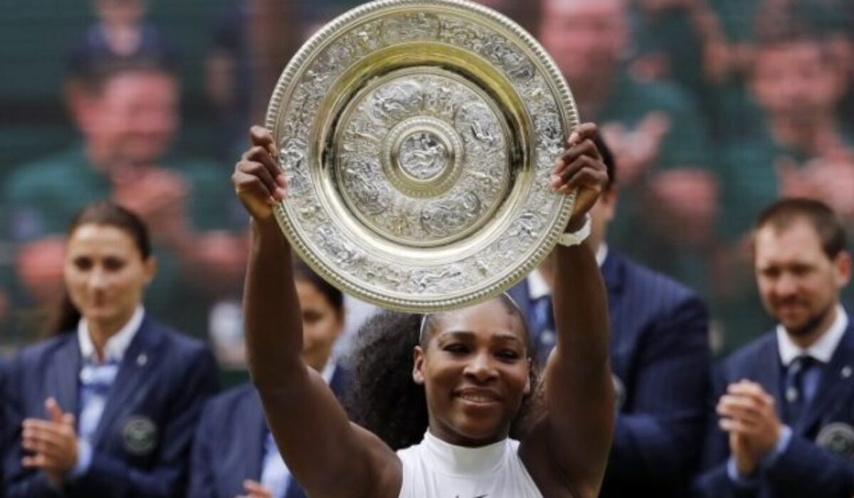 Návrat po štyroch rokoch. Serena Williamsová spoznala svoju hrateľnú súperku na Wimbledone – FOTO