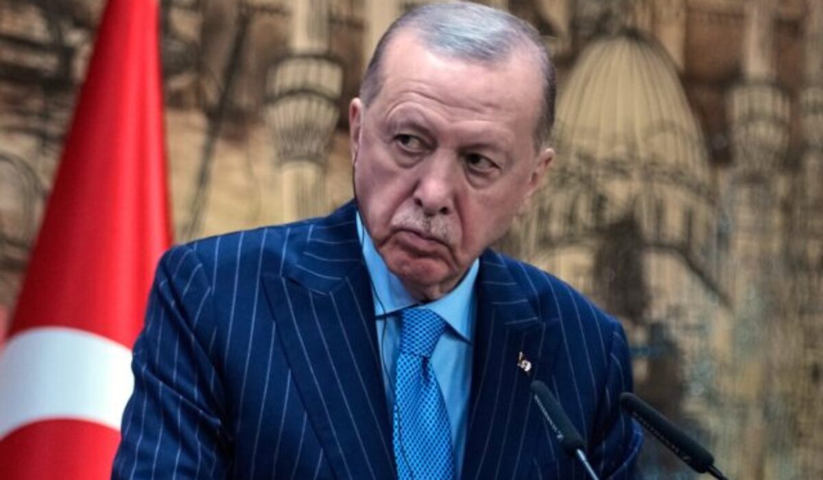 Ankara pred samitom NATO žiada o plnohodnotné zapojenie do európskych obranných a bezpečnostných štruktúr