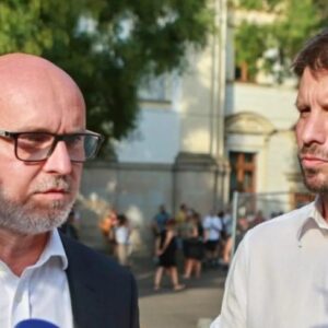 Prieskum dôvery v straníckych lídrov: Najdôveryhodnejší je údajne Šimečka