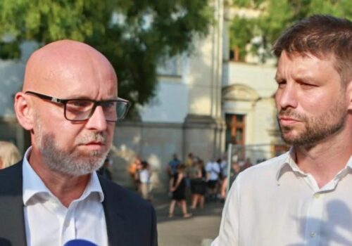 Prieskum dôvery v straníckych lídrov: Najdôveryhodnejší je údajne Šimečka