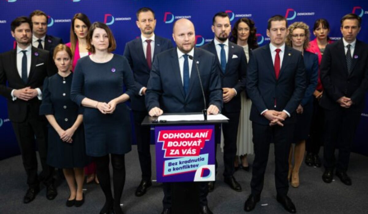 Politológ: Účasť v referende nad 25 percent by bola pre Demokratov výrazným politickým úspechom