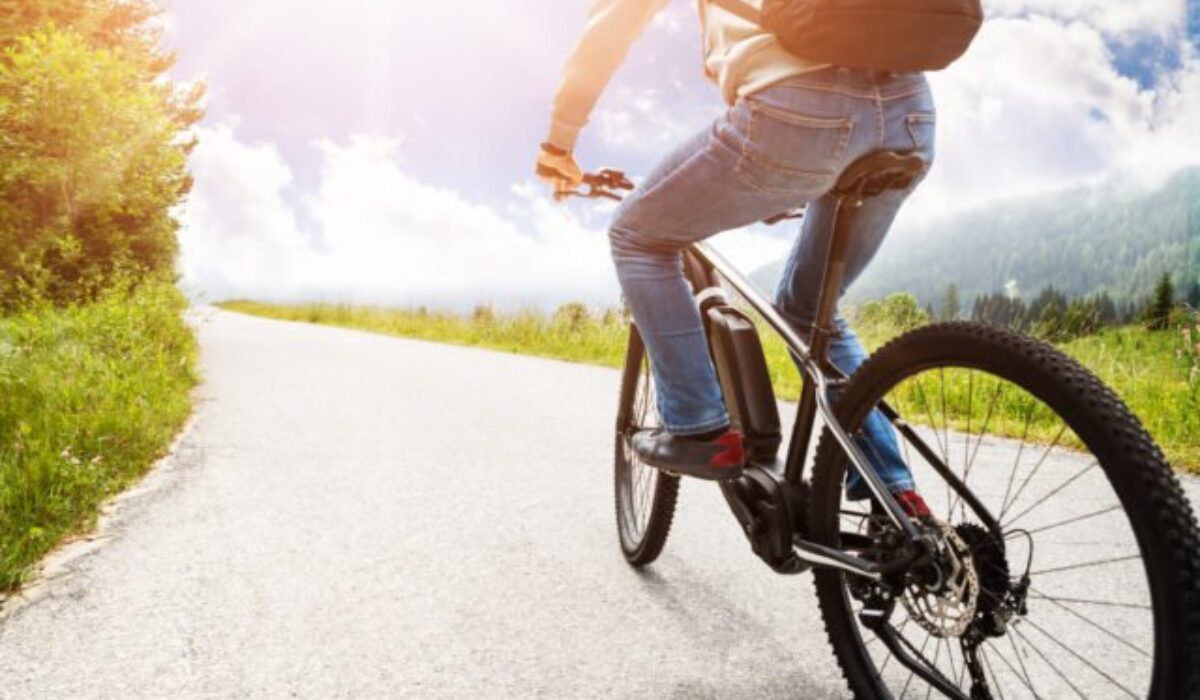 Prešovský samosprávny kraj otvoril prvú požičovňu elektrobicyklov pre pútnikov