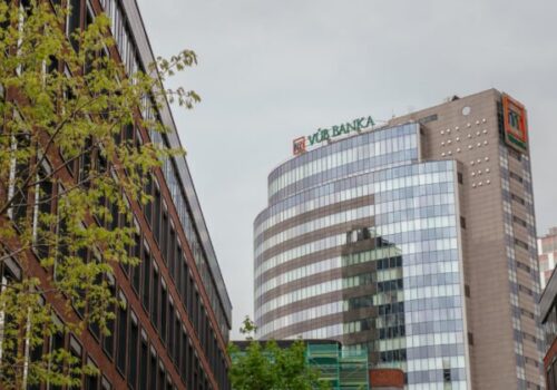 VÚB banka spúšťa s podporou Intesa Sanpaolo novú sieť finančných agentov