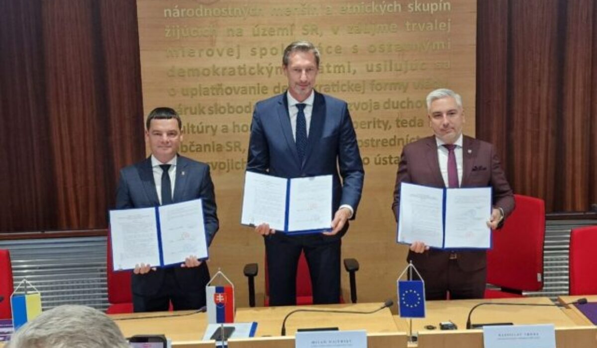 Prešovská a Košická župa založili so Zakarpatskou oblasťou Európske zoskupenie územnej spolupráce Vihorlat