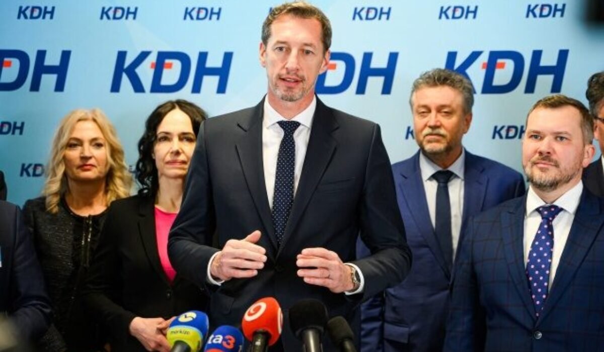 Mlčanie pri ohrození štátu je neprijateľné, KDH žiada pravdu o kyberútokoch