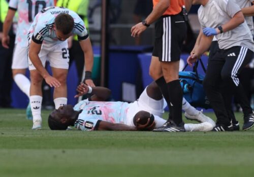 Belgický stredopoliar Onana má zranené koleno a MS 2026 sa pre neho predčasne skončili
