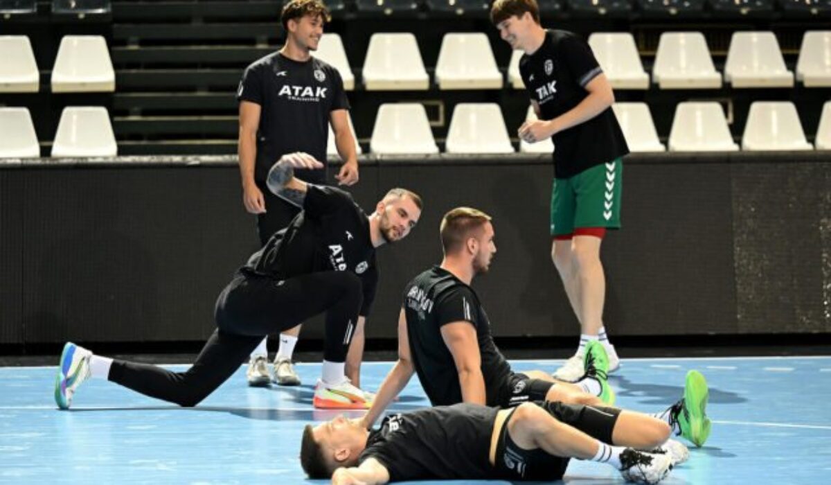 44609_trening-640x420.jpg Prešov posilnila bosnianska spojka s takmer 200 gólmi. Prišli aj poľský pivot a Slovák Féder