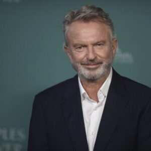 44728_la_premiere_of__apples_never_fall__53964-640x420.jpg Vo veku 78 rokov zomrel Sam Neill, hviezda filmu Jurský park
