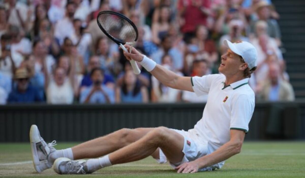44755_sinner1-640x420.jpg Po Wimbledone zostali na čele tenisových rebríčkov Sinner a Sobolenková, poradie v Top 10 sa však výrazne premiešalo