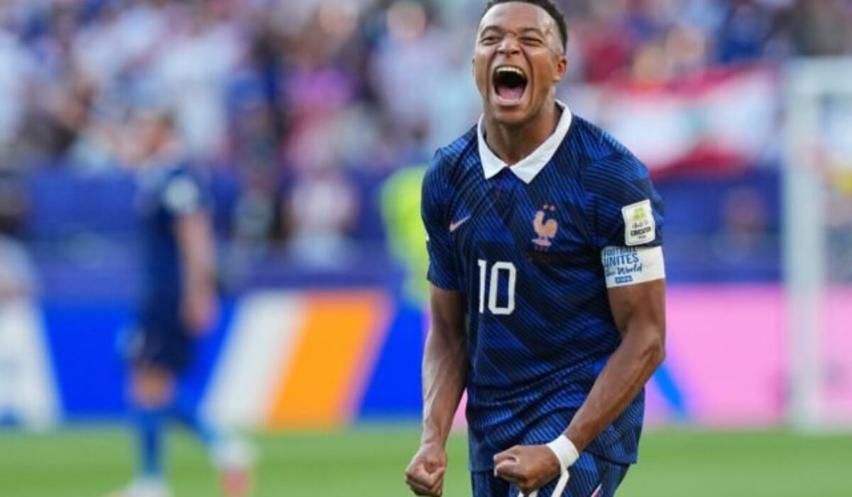 44801_kylian-mbappe-v-drese-francuzskej-futbalovej-reprezentacie-640x420.jpg Deschamps môže prekonať Beckenbauera, De la Fuente sa motivuje citátom od Juliusa Caesara