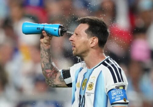 Stovky policajtov na zápase Anglicko – Argentína aj v uliciach. Mesto Atlanta vidí riziko konfliktov