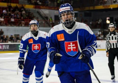 44901_slovakia-640x420.jpeg Osemnástka trénera Štolca už trénuje, v auguste ju čaká prestížny Hlinka Gretzky Cup v Kanade