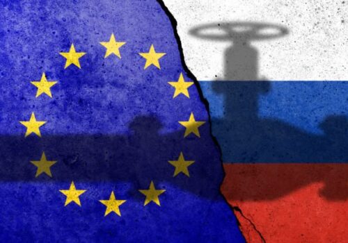 Členské štáty Európskej únie dočasne zachovali cenový strop na ruskú ropu
