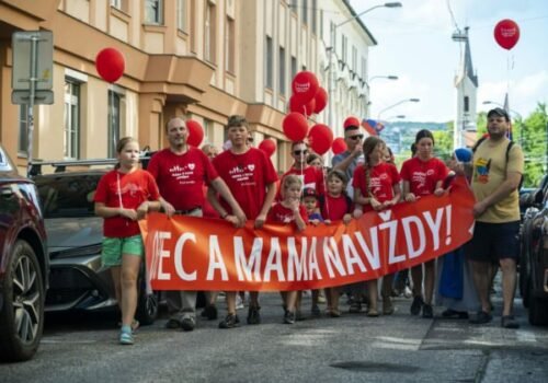 V Bratislave sa uskutoční 14. ročník Národného pochodu „Hrdí na rodinu!“ pod mottom „Manželstvo chráni deti!“