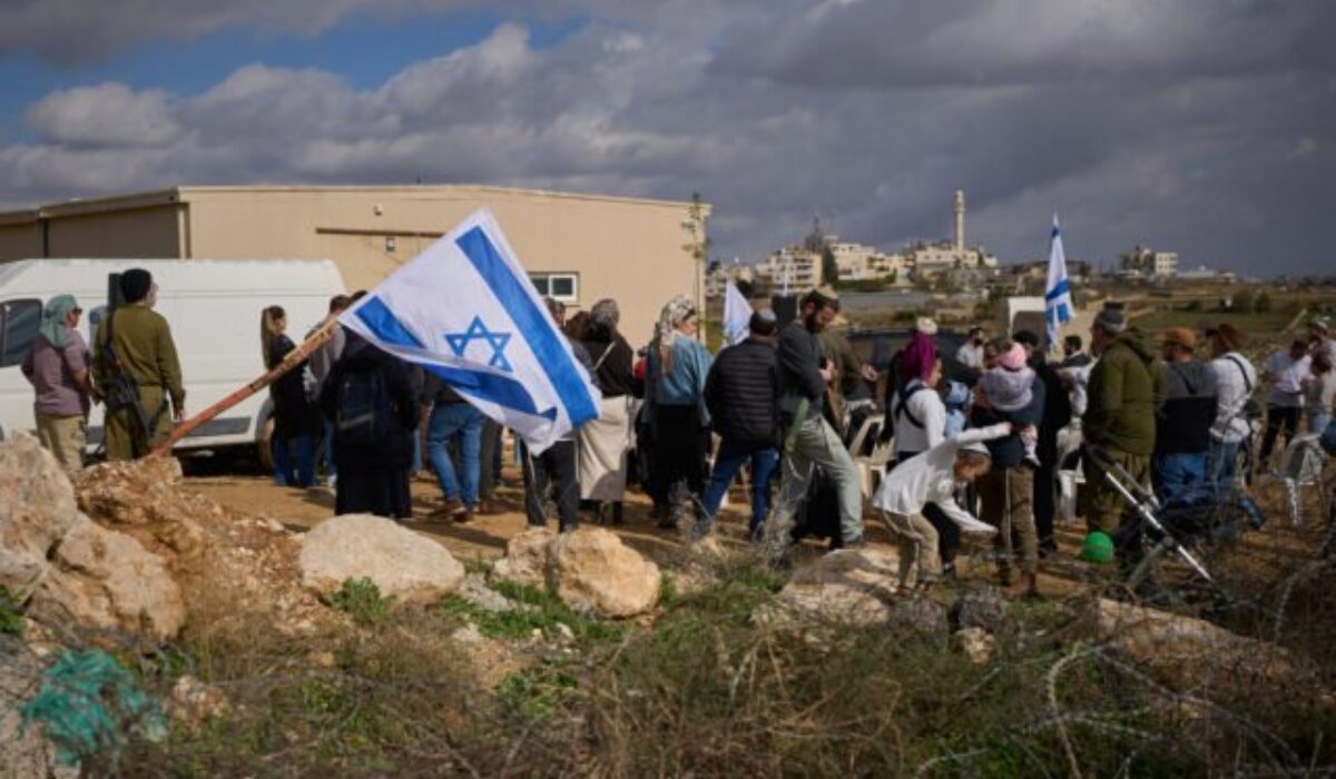 45061_mideast_wars_settlement_surge_50772-640x420.jpg Prvé izraelské rodiny sa nasťahovali do novej osady pri predjordánskom Nábuluse