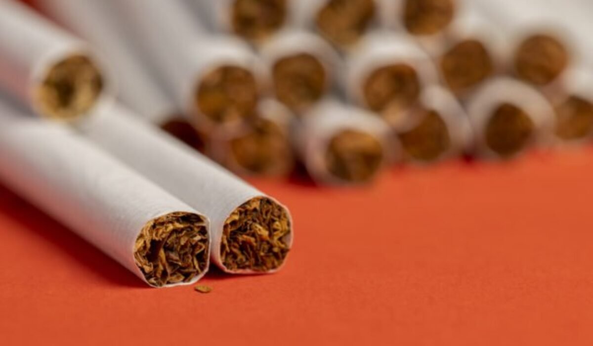 Od pašovania k tajným továrňam. Organizovaný zločin mení biznis s cigaretami
