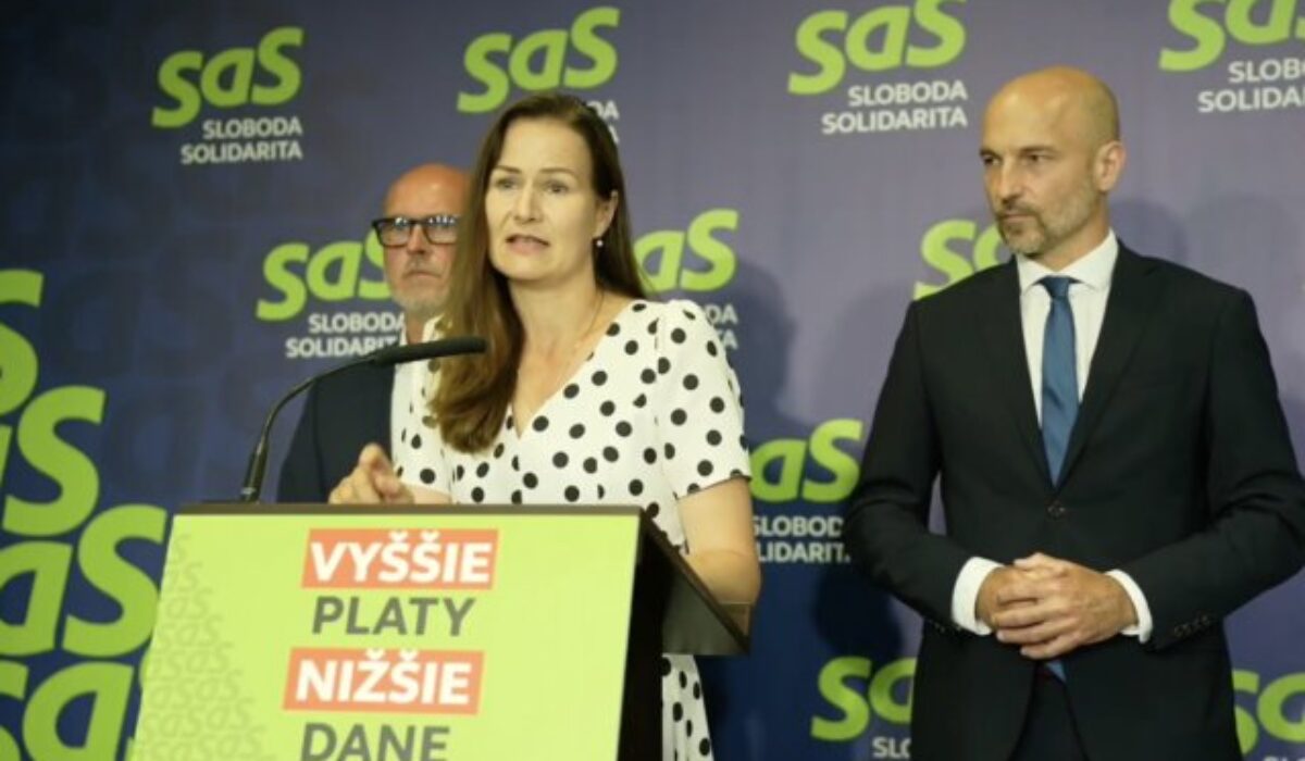 SaS obviňuje župana Becíka zo zneužitia verejných peňazí. Pred voľbami mal minúť viac ako 180-tisíc eur – VIDEO