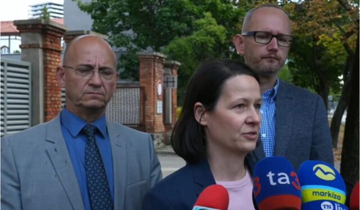 Progresívnci vykonali kontrolu na pôde SIS, Števulová sa obáva obmedzeného zverejňovania informácií – VIDEO