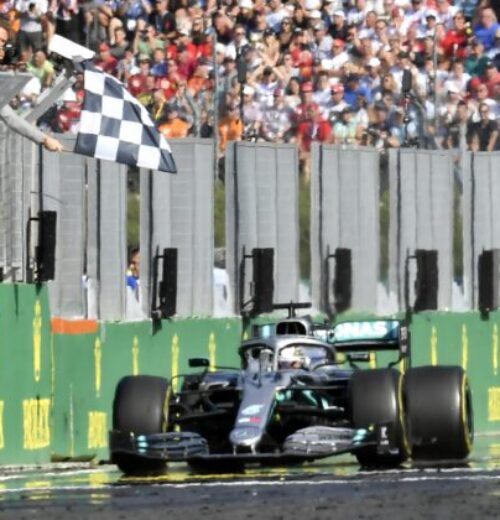 45672_lewis-hamilton-640x420.jpg Tímy Mercedes a Ferrari sú pripravené na súboj v Maďarsku