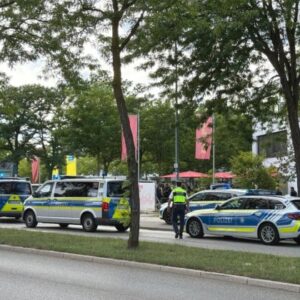 45689_germany_bank_hostage_22295-640x420.jpg Útok nožom v Nemecku neprežil zamestnanec banky, páchateľa po rukojemníckej dráme zadržali