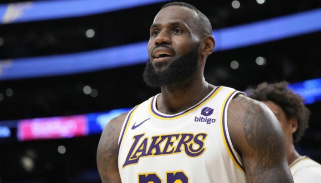 Koniec jednej éry, lebron james opúšťa lakers, mieri za novou výzvou