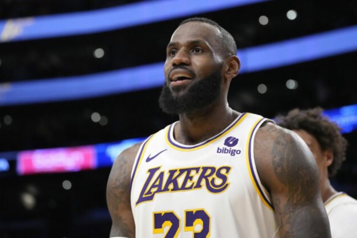 45831_nuggets_lakers_basketball_25614-scaled-1-640x420.jpg Koniec jednej éry, LeBron James opúšťa Lakers, mieri za novou výzvou
