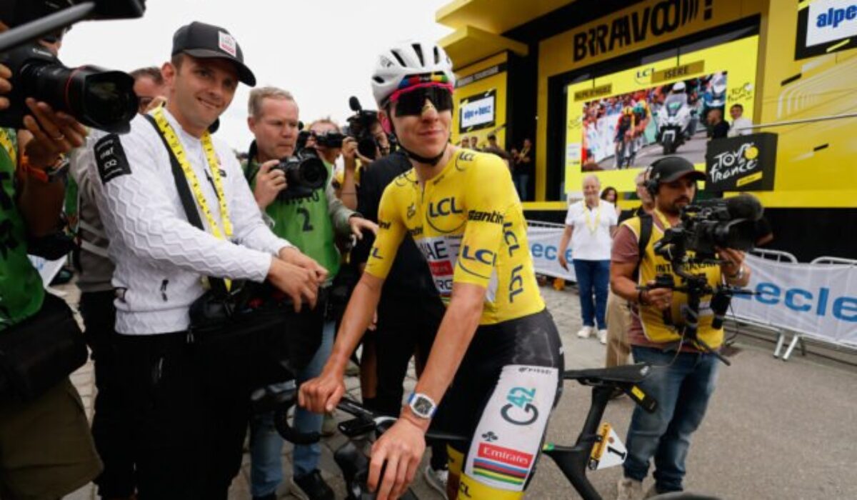 45852_tour_de_france_cycling_3_7_-640x420.jpg Pogačar je krok od piateho triumfu, Kussa zachránila sieť pred smrteľným pádom do rokliny