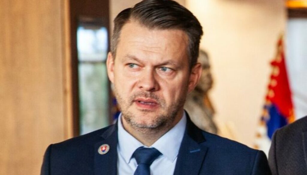 Migaľ chce pre slovensko hlasovacie právo v koalícii ochotných, vojenskú pomoc ukrajine naďalej podporuje