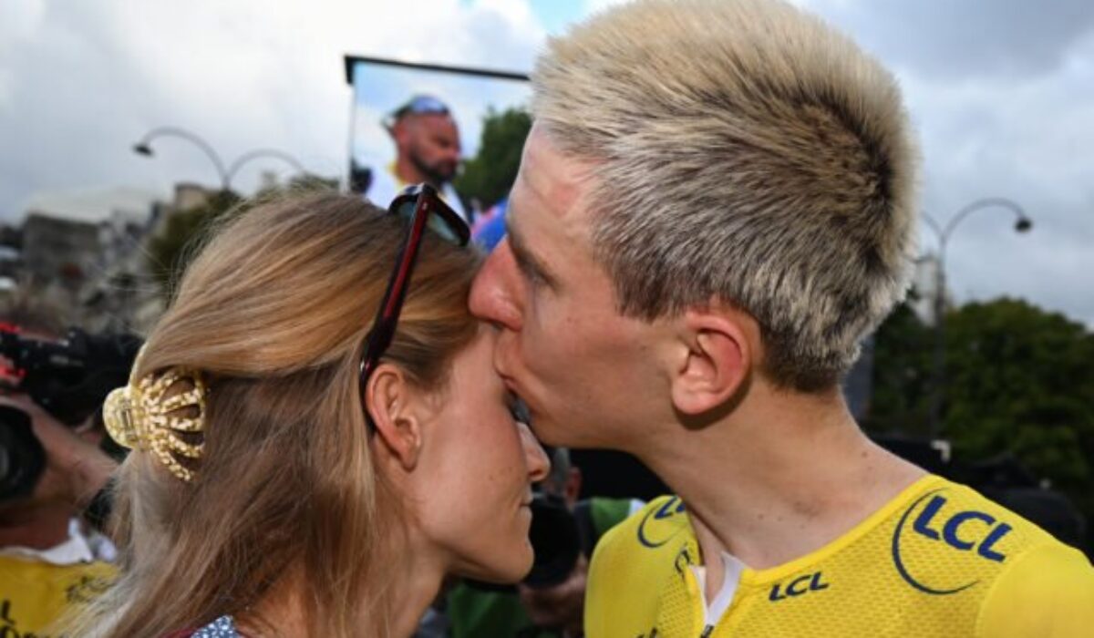 45892_tour_de_france_cycling_77915-640x420.jpg Pogačar si po piatom triumfe na Tour chce užívať obyčajný život, Van der Poel si splnil sen na Elyzejských poliach