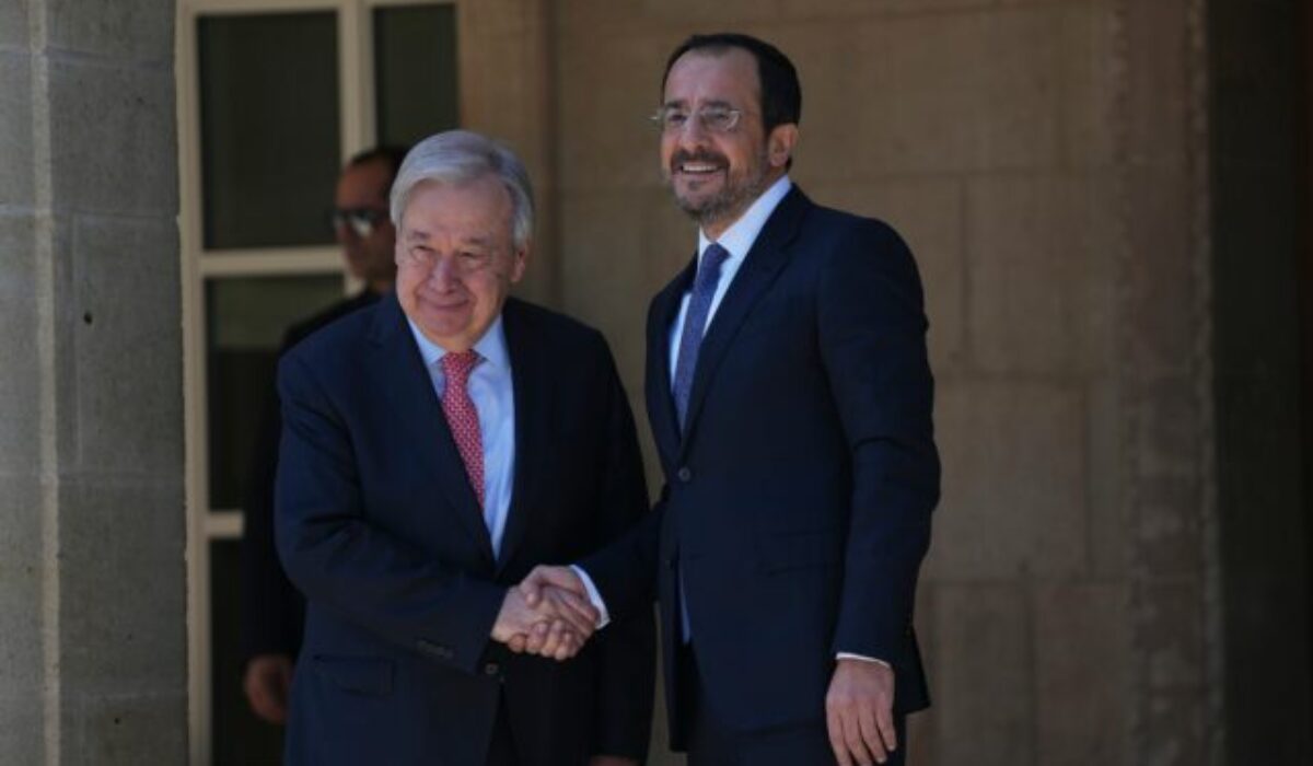 Guterres sa pokúsi oživiť mierové rokovania, na Cypre sa stretne s oboma lídrami