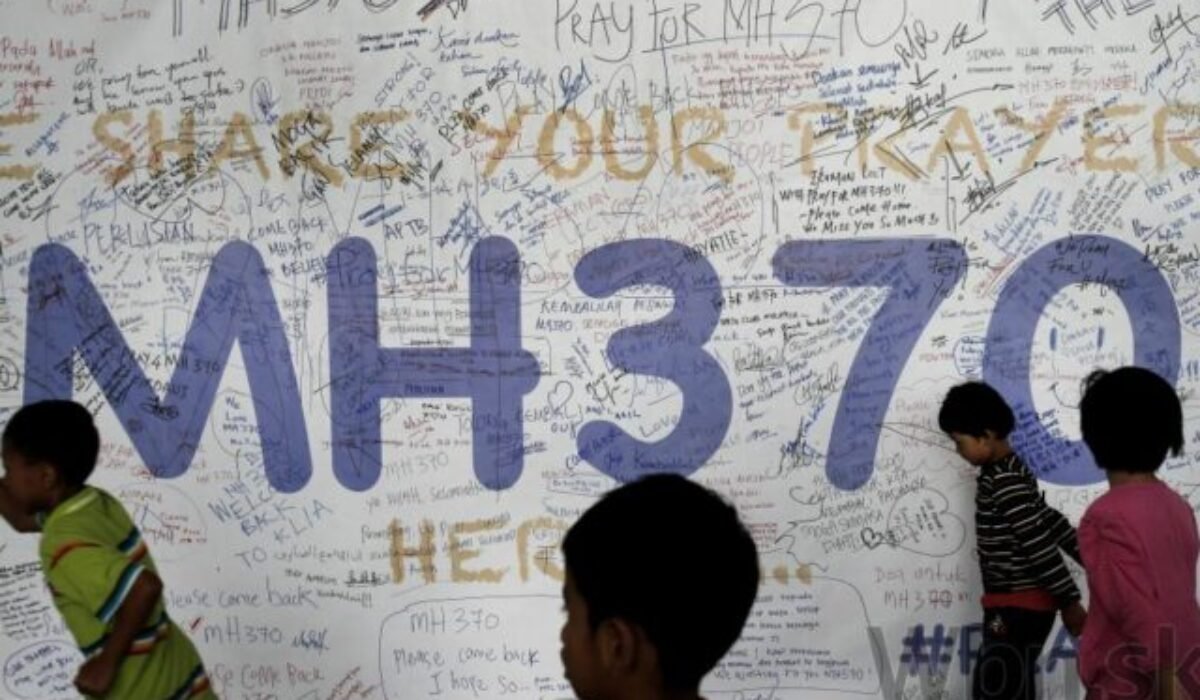 Rodiny cestujúcich z letu MH370 žiadajú pravdu, čínsky súd rieši ich odvolanie