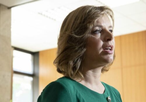 Remišová kritizuje Pellegriniho. Zatiaľ čo v Číne obdivuje roboty, Slovensko opúšťajú výrobné podniky