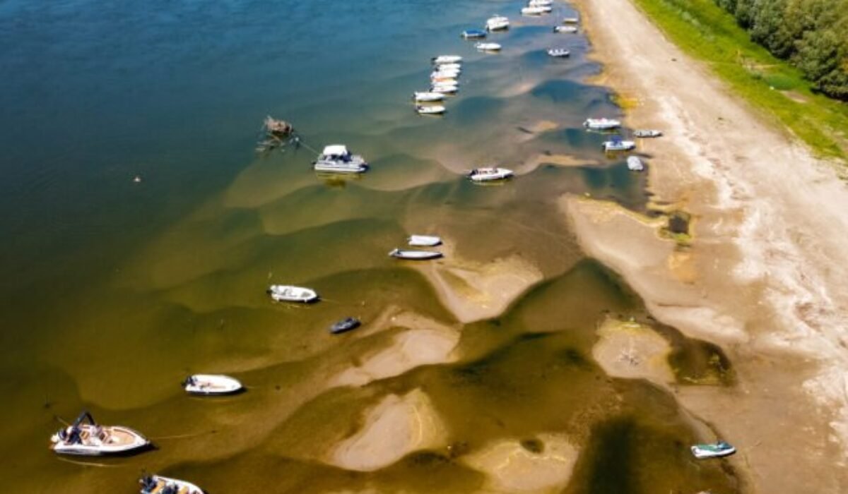 46137_aptopix_romania_danube_drought_97999-640x420.jpg Top foto dňa (29. júl 2026): Nízka hladina Dunaja, prezident SAE na Slovensku a Nábrežný park Staré Lido
