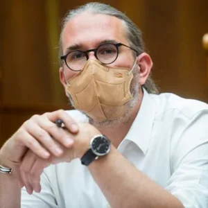 Hojsík bije na poplach: bratislavu čakajú v roku 2100 tropické horúčavy! HOJSÍK BIJE NA POPLACH: Bratislavu čakajú v roku 2100 tropické horúčavy!