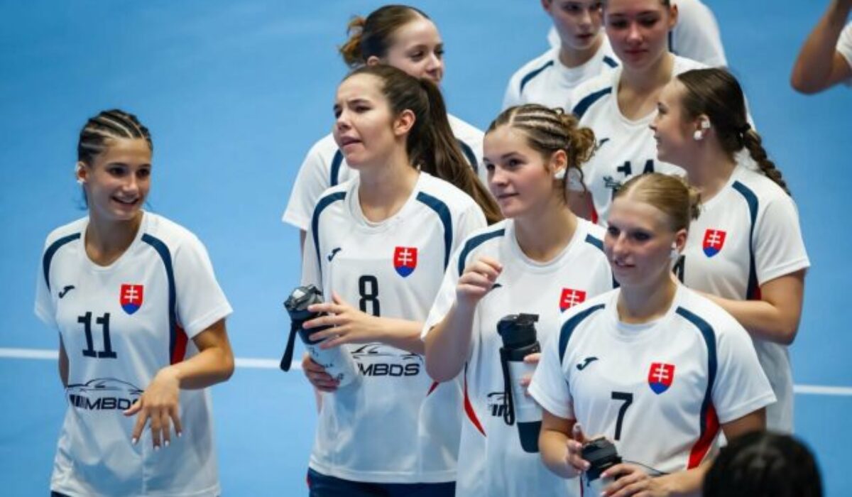 46897_slovenky_hadzana-640x420.jpg Slovenské kadetky prehrali so Švajčiarkami a skončili na 6. mieste. Nikdy neboli vyššie na MS